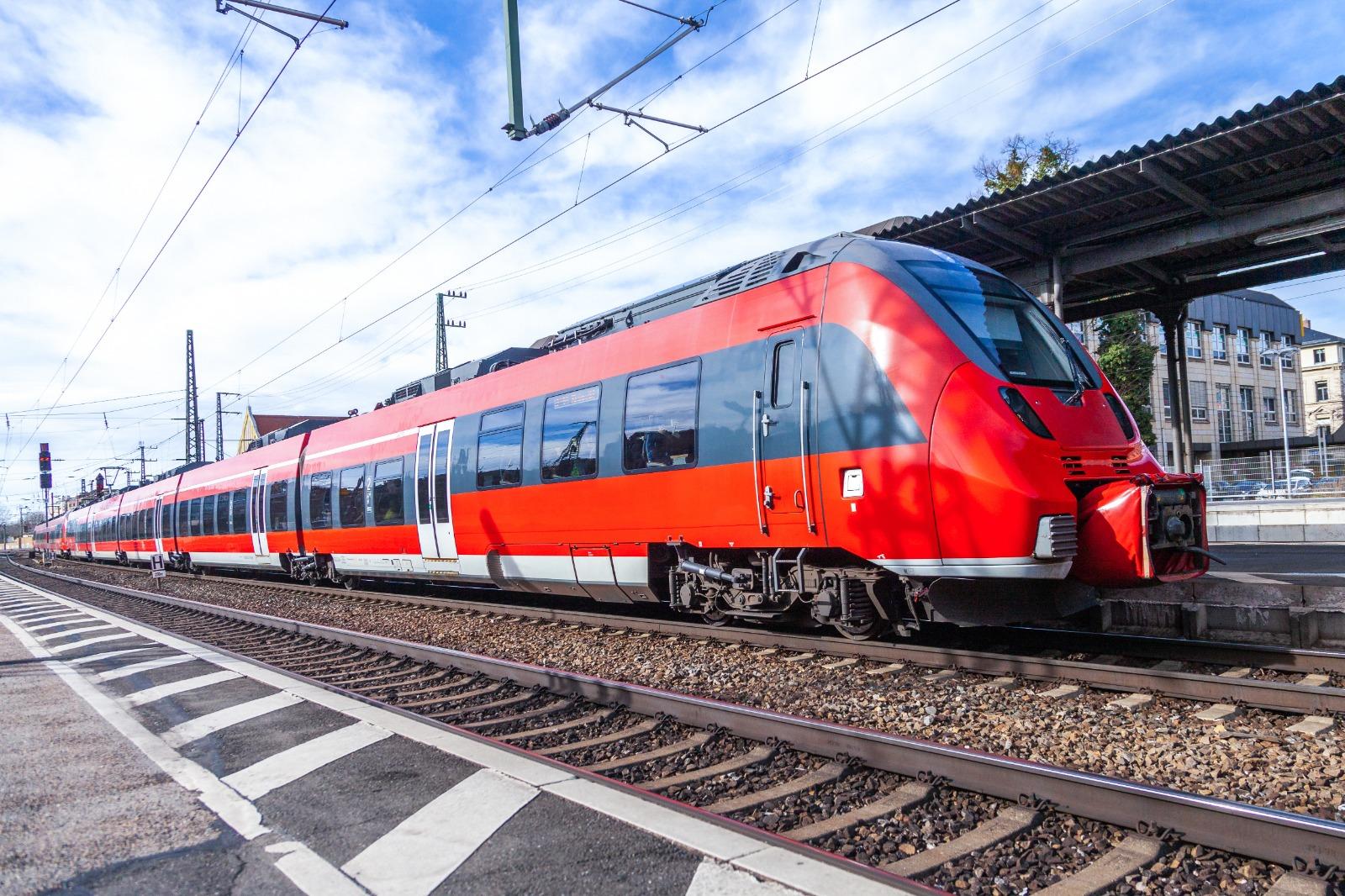 Schienenfahrzeug- und Verkehrstechnik